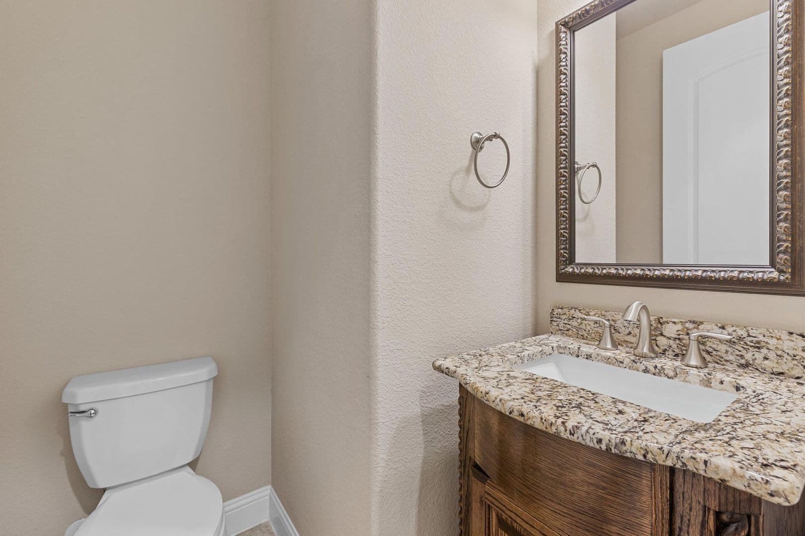 Flower Mound House: 3759 Legends Path