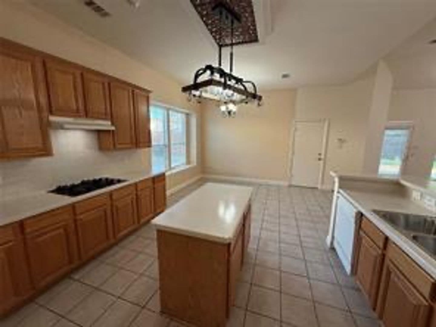 Murphy House: 123 Hillcrest Dr