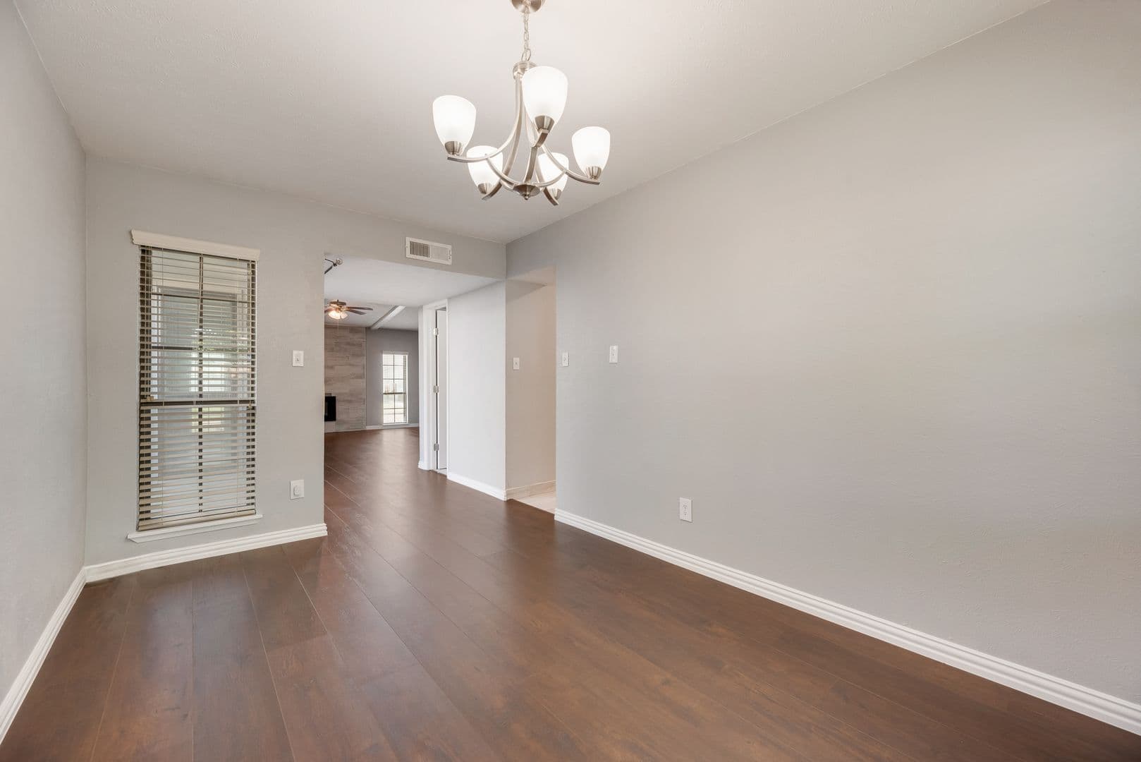 Carrolton House: 2221 Marble Falls