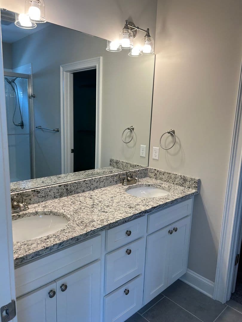 Greenville House: 402 Prosperity Avenue