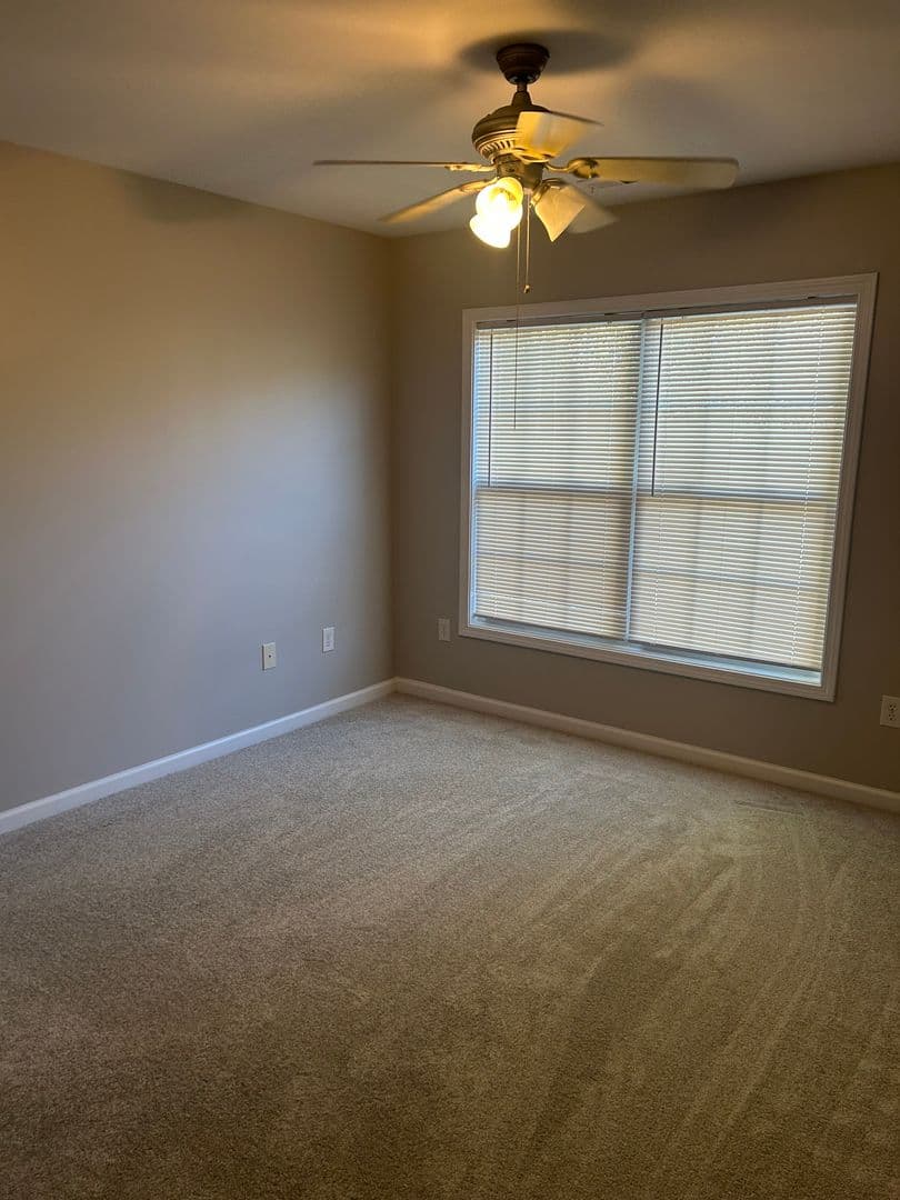 Greenville House: 107 Saddlebrook Lane