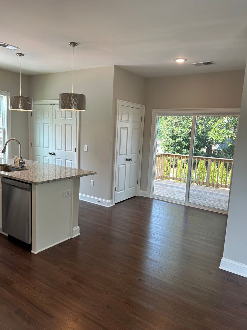 Greenville House: 402 Prosperity Avenue