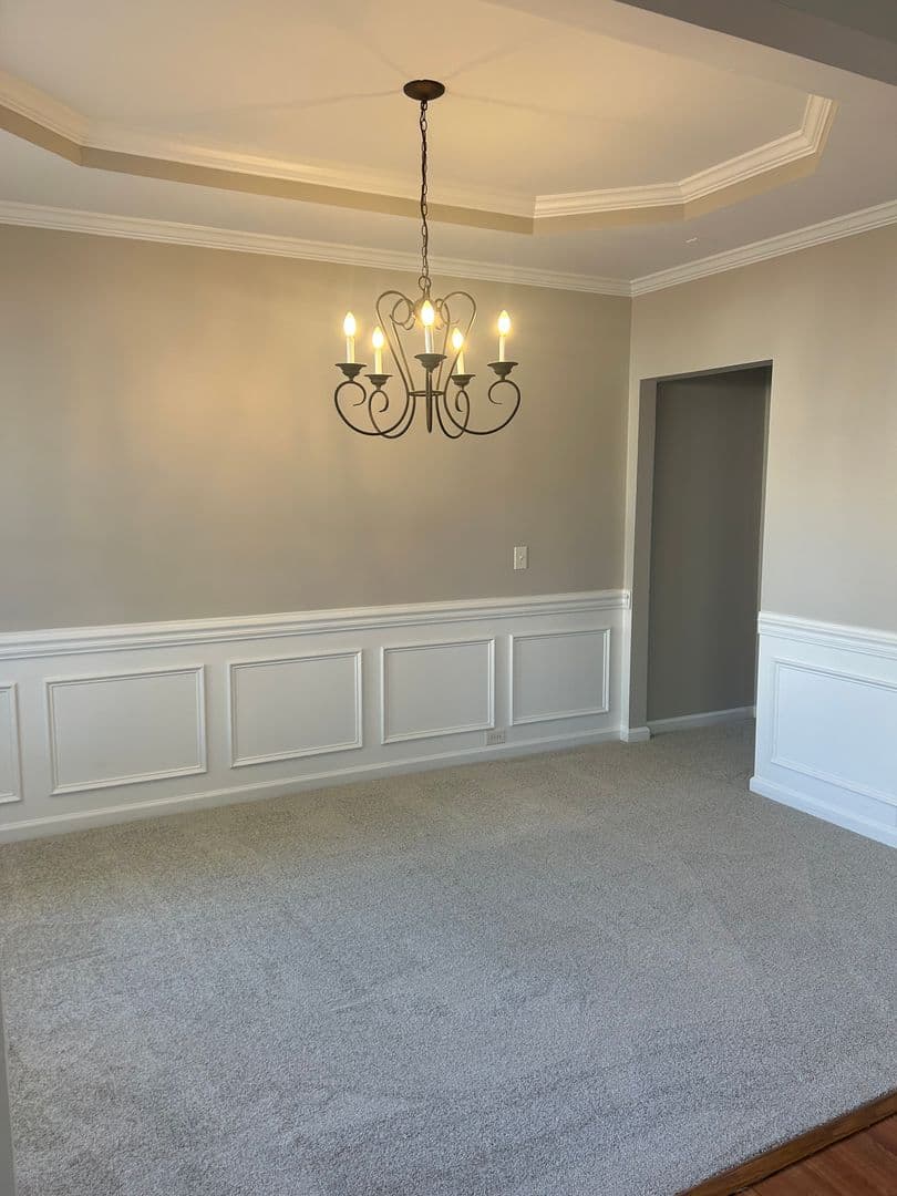 Greenville House: 107 Saddlebrook Lane