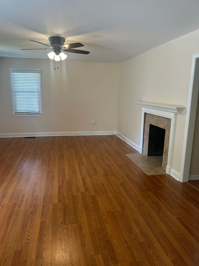 Simpsonville House: 204 Richardson Street