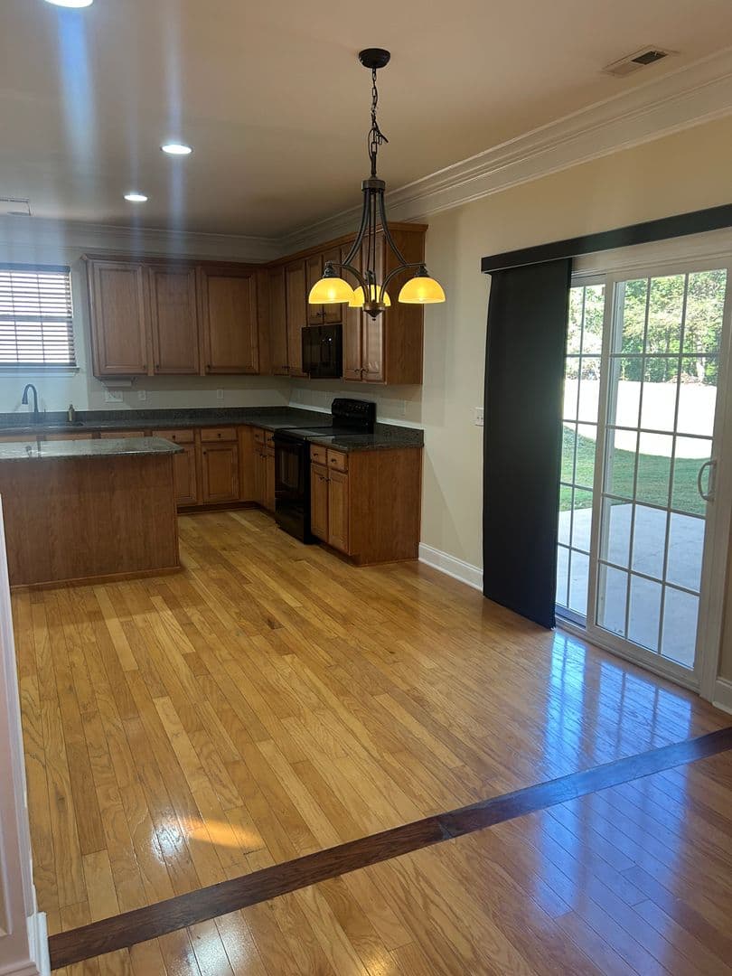 Simpsonville House: 304 Cypress Hill Court