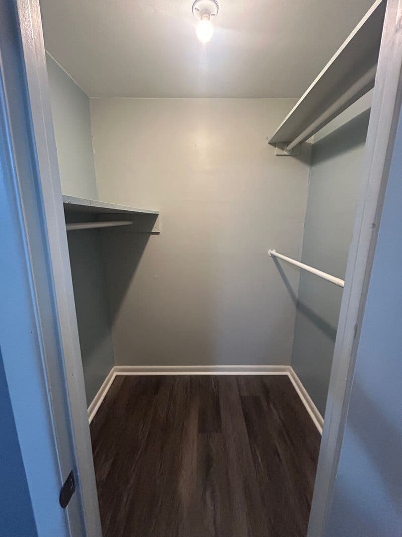 Greenville House: 3706 E. North Street Unit J4