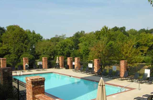Greenville House: 400 Mills Avenue