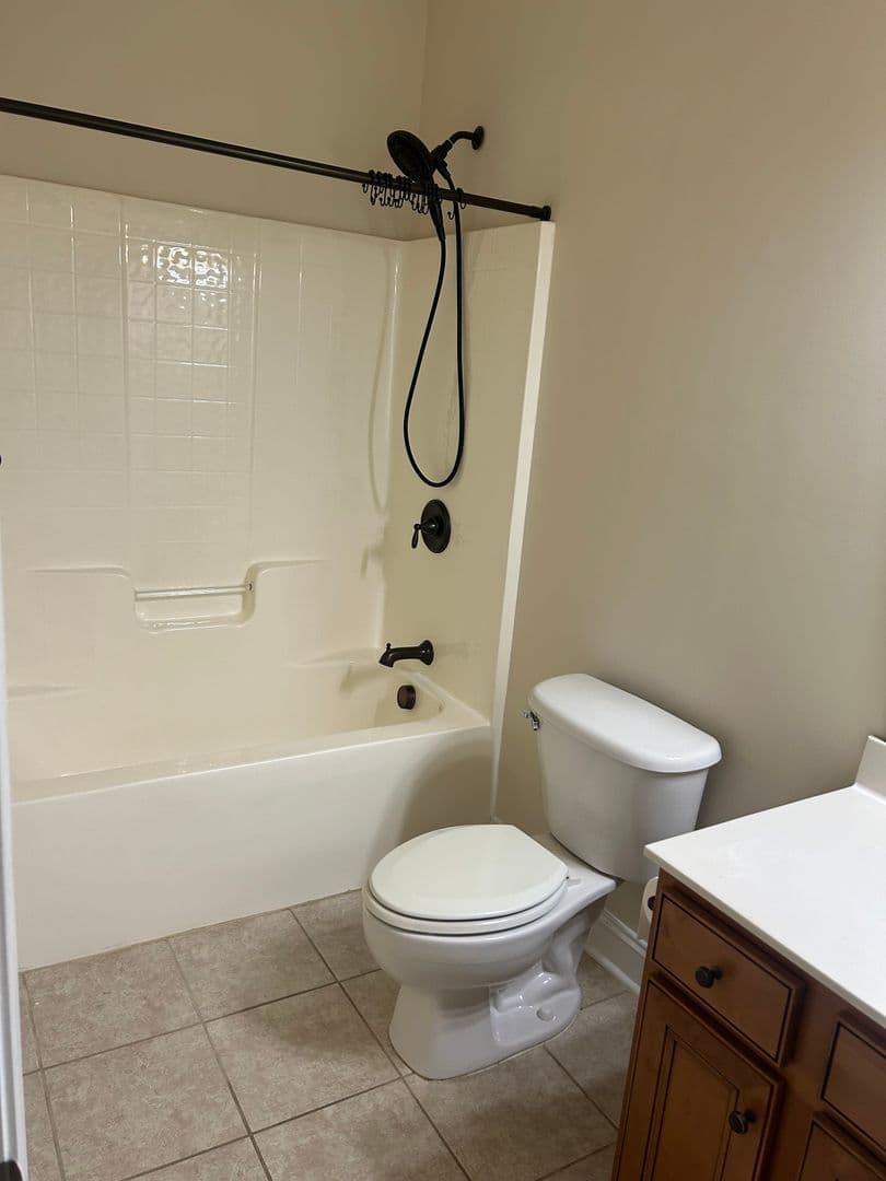 Simpsonville House: 304 Cypress Hill Court