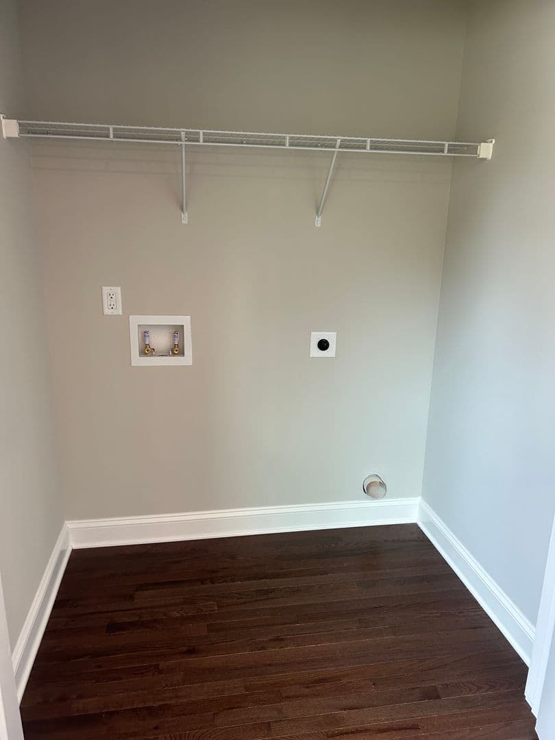 Greenville House: 402 Prosperity Avenue