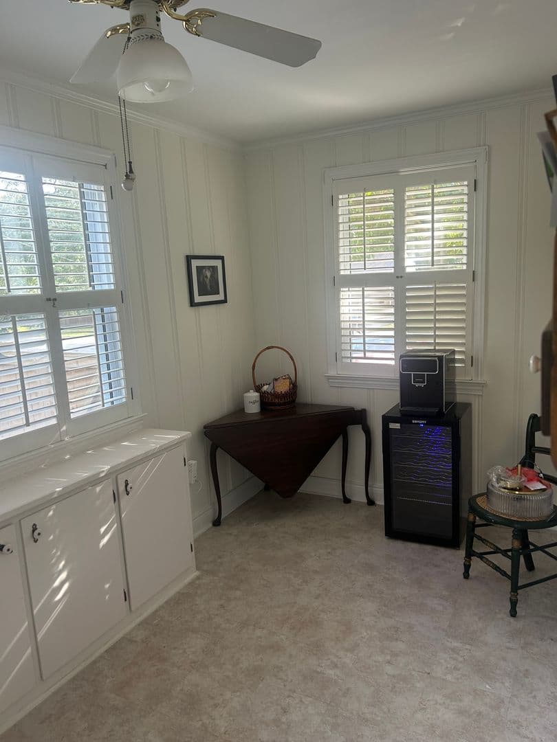 Greenville House: 19 E. Circle Ave