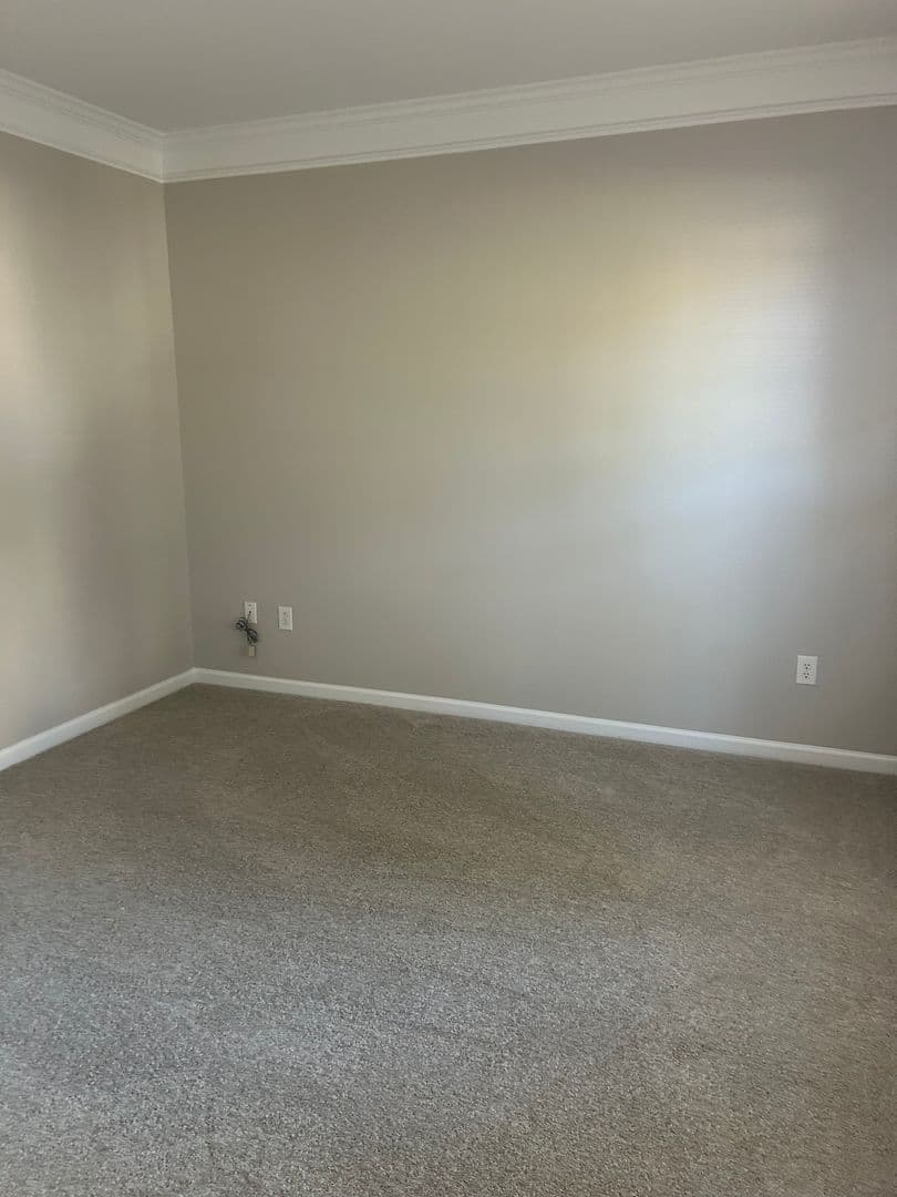 Greenville House: 107 Saddlebrook Lane