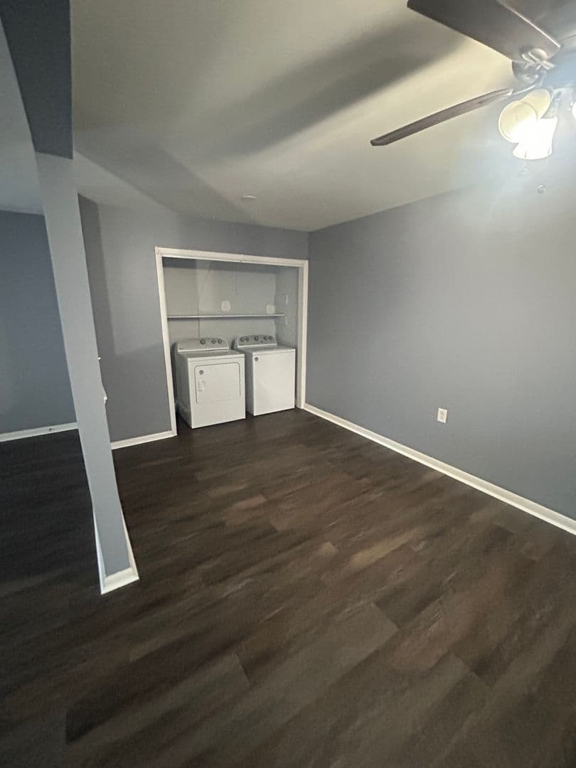 Greenville House: 3706 E. North Street Unit J4
