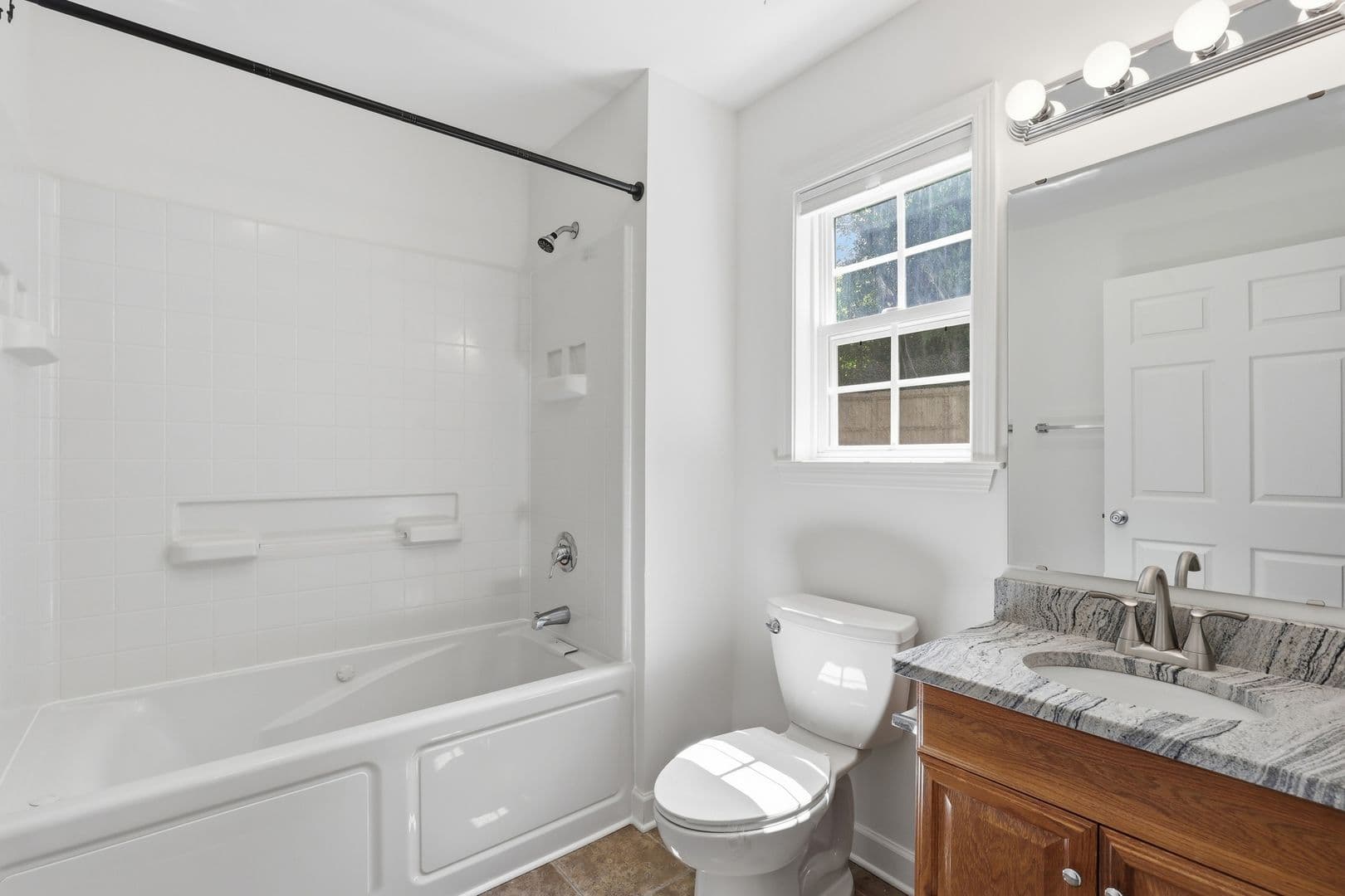 Greenville House: 305 S. Calhoun St