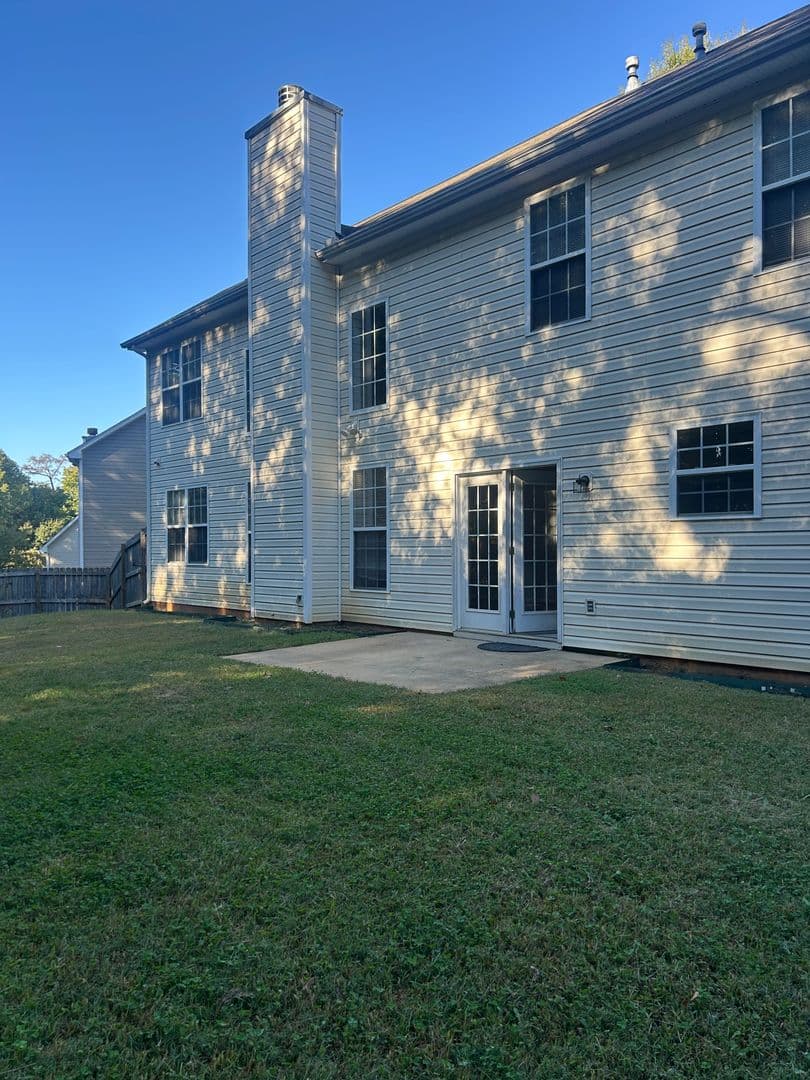 Greenville House: 107 Saddlebrook Lane