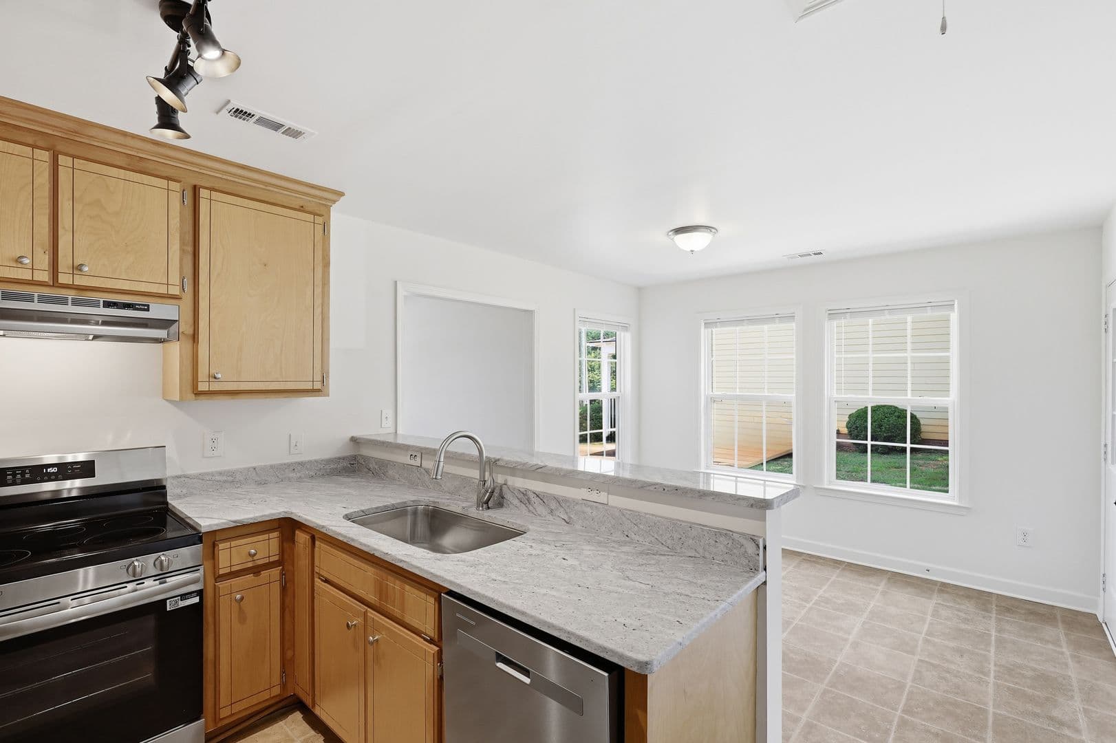 Greenville House: 305 S. Calhoun St