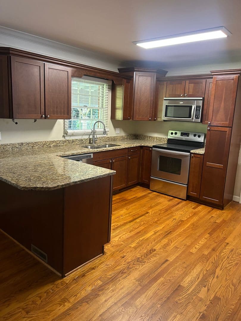 Mauldin House: 129 Sunset Drive