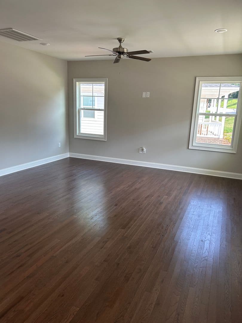 Greenville House: 402 Prosperity Avenue