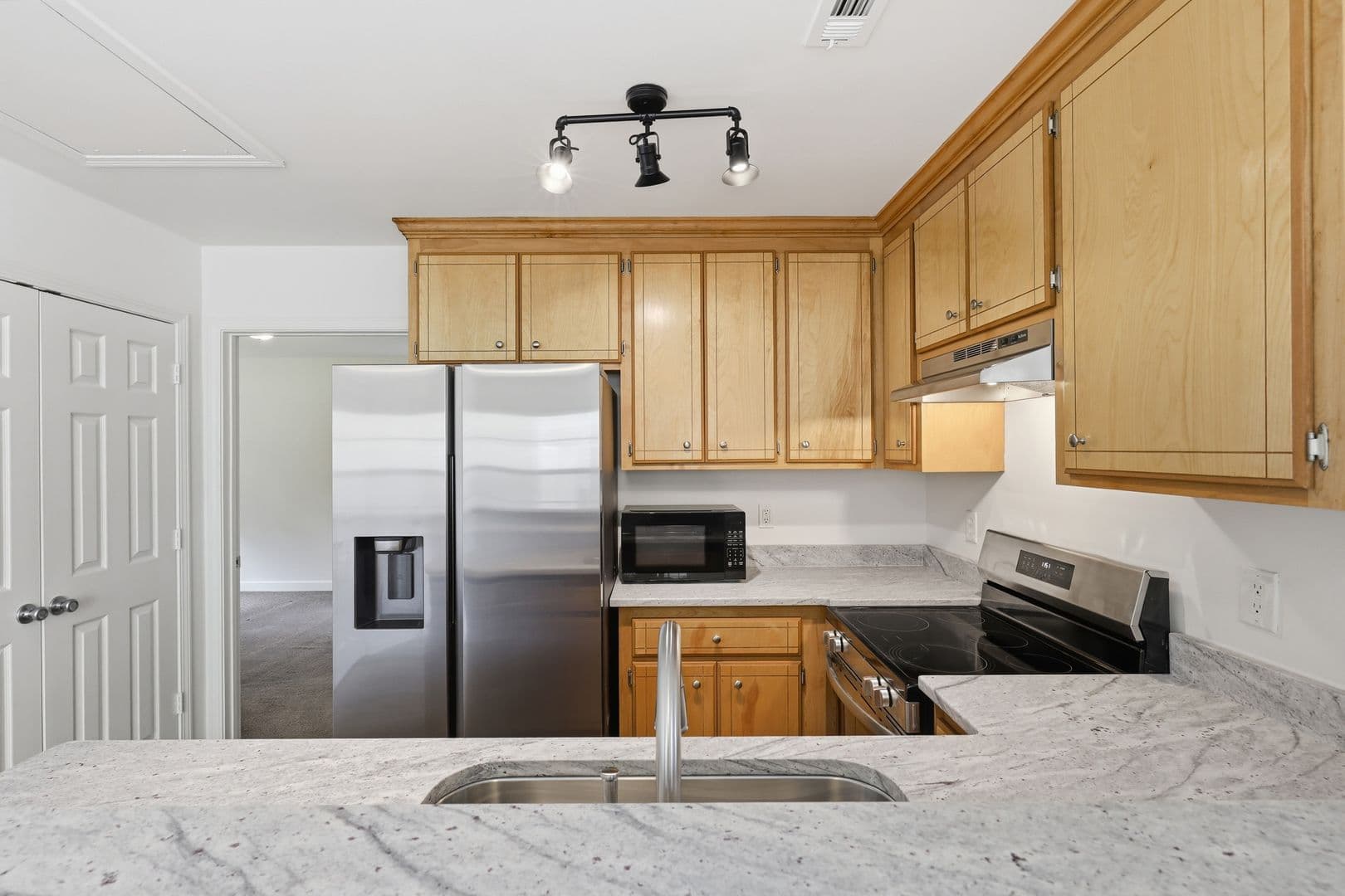 Greenville House: 305 S. Calhoun St