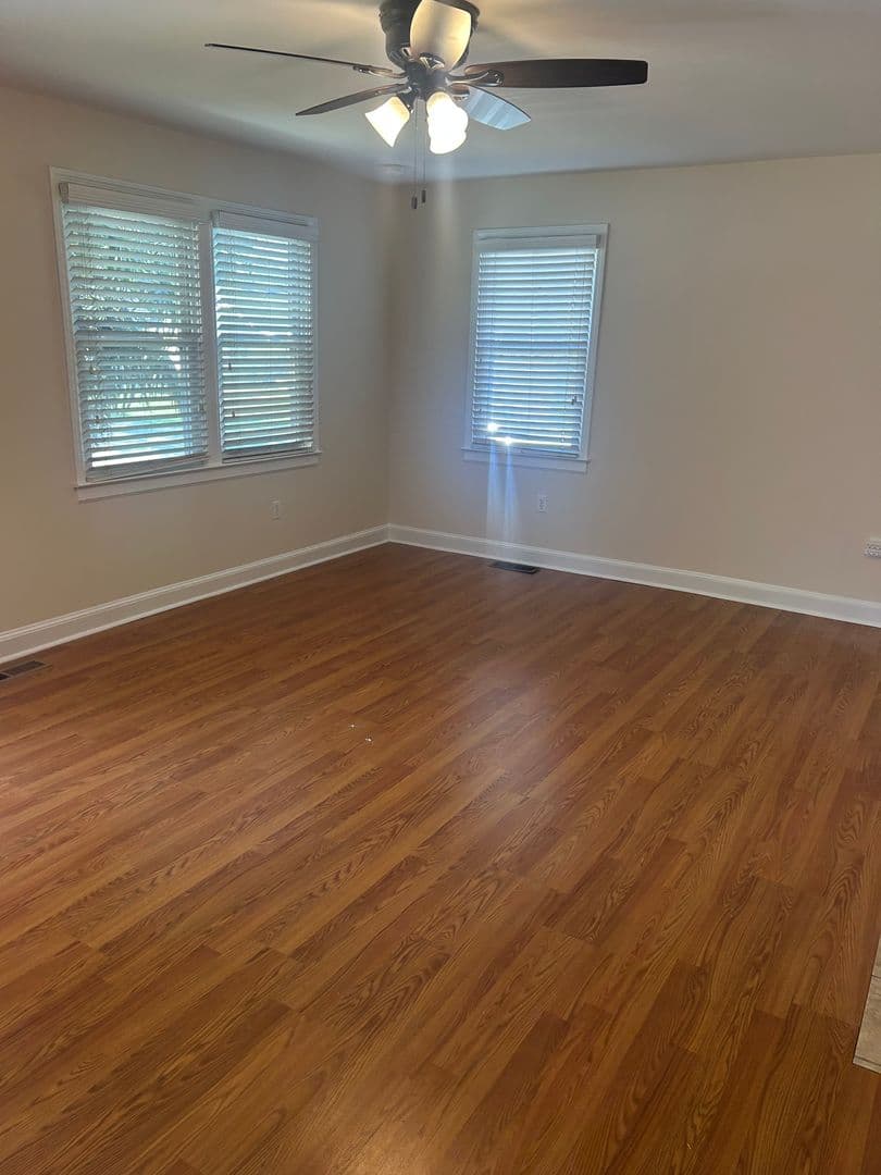 Simpsonville House: 204 Richardson Street