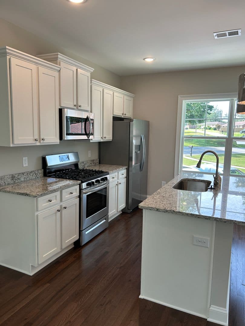 Greenville House: 402 Prosperity Avenue