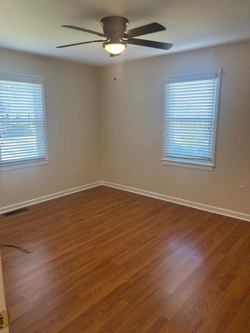 Simpsonville House: 204 Richardson Street