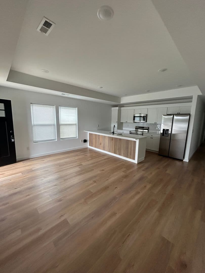 Inman Apartment: Brother Arthur Trail
