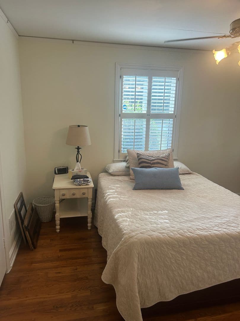 Greenville House: 19 E. Circle Ave
