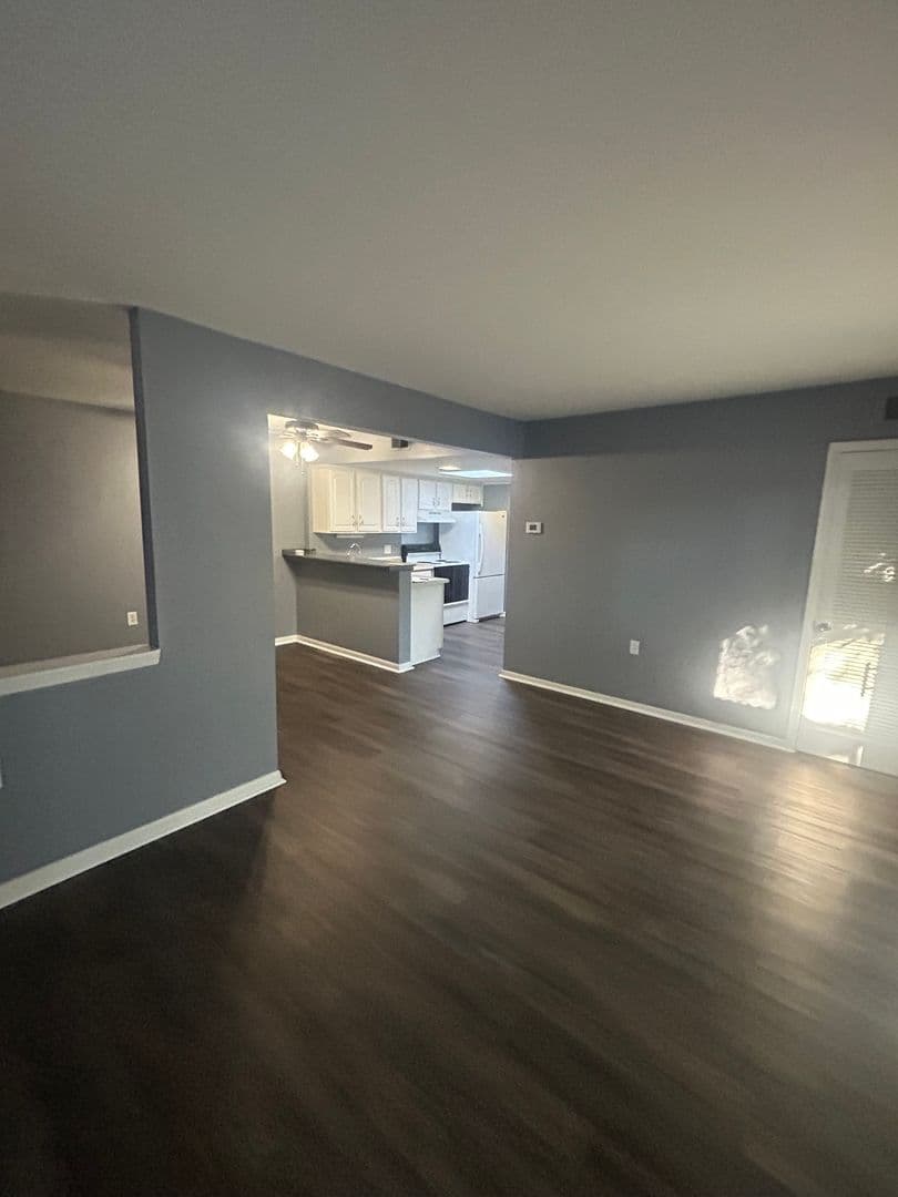 Greenville House: 3706 E. North Street Unit J4