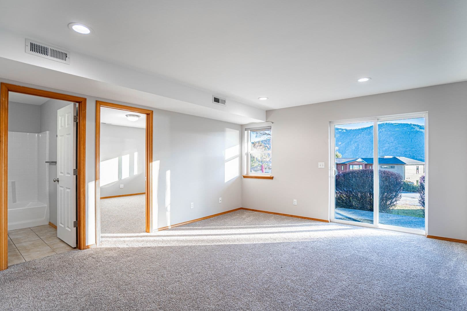 Manson Apartment: 744 Wapato Way