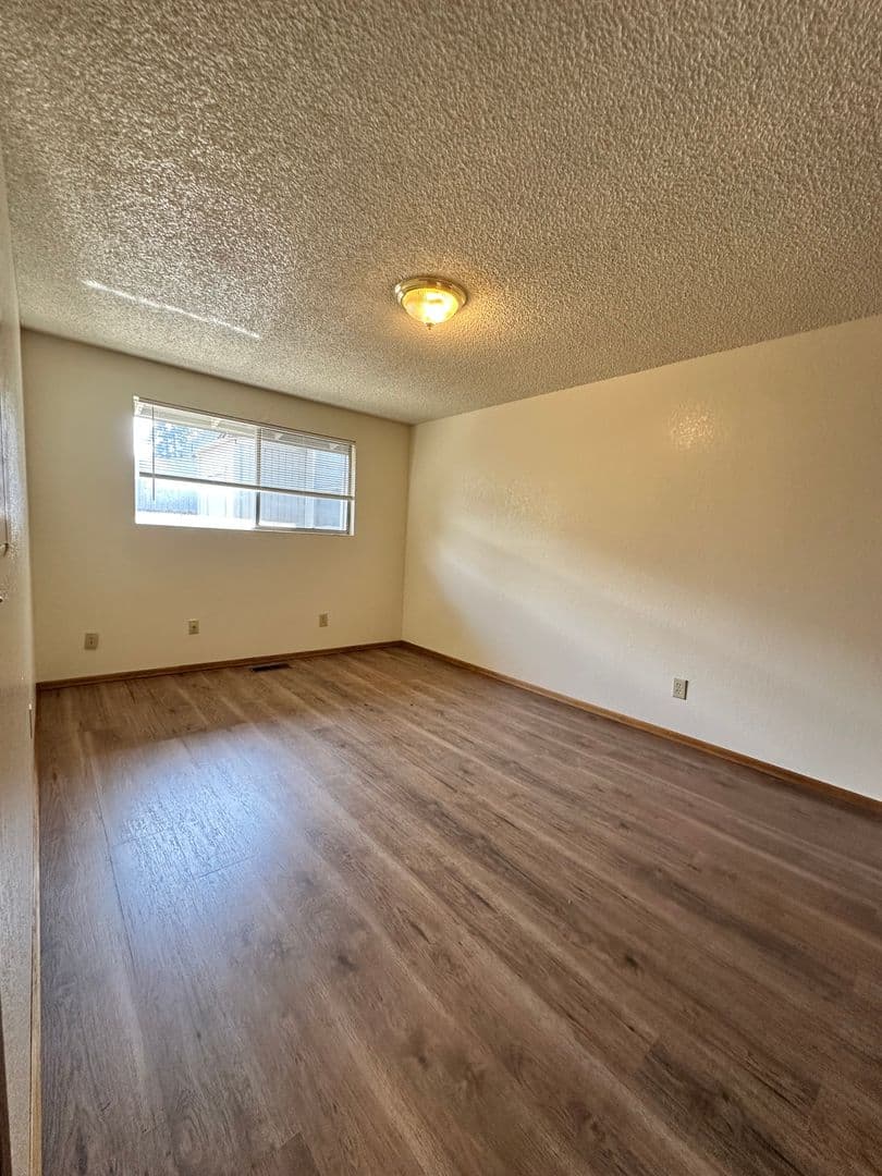 Wenatchee Apartment: 340 Pear ln