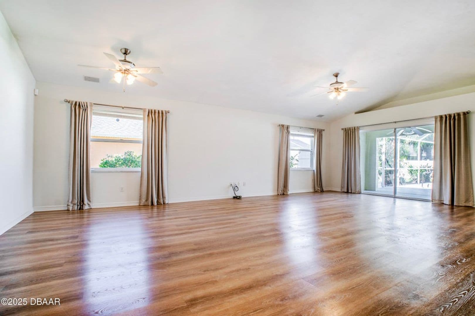 Port Orange House: 6115 Sabal Point Circle