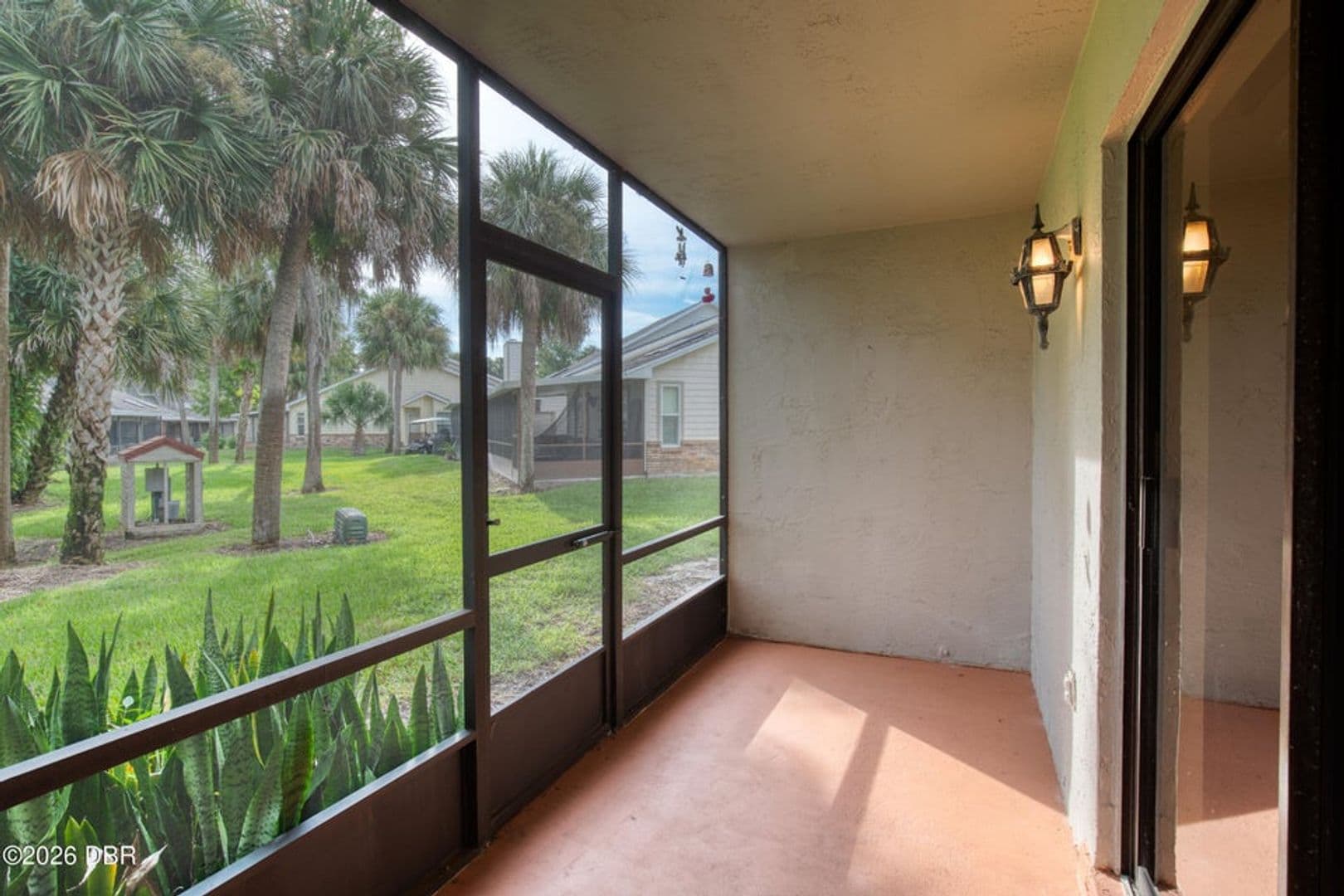 Daytona Beach House: 102 Bob White Court 4