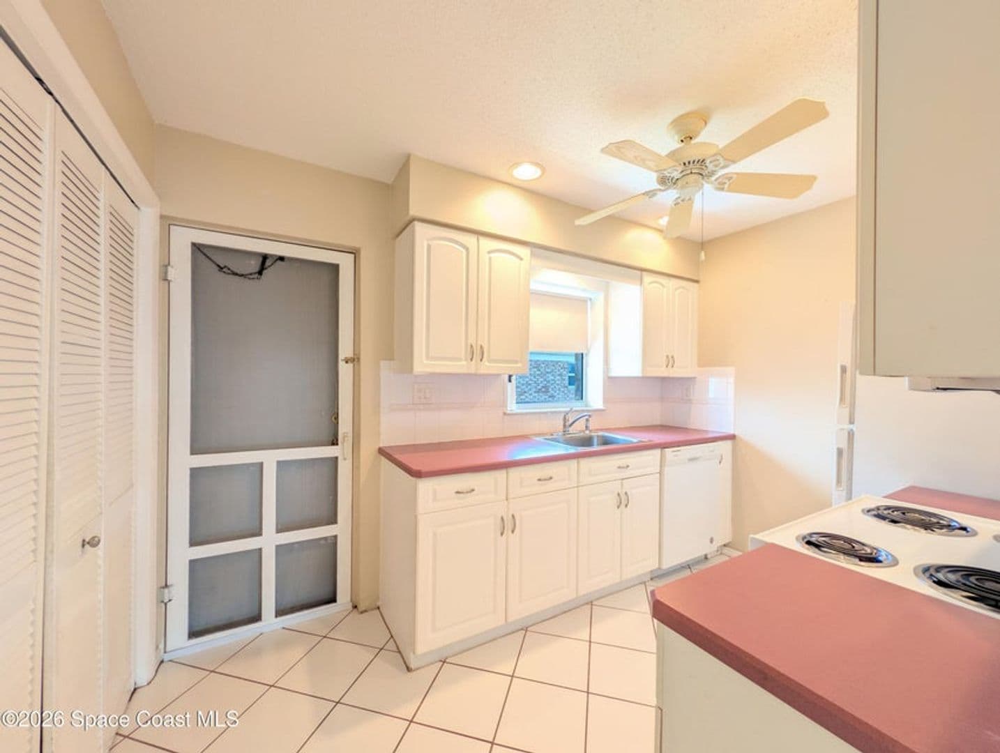 Titusville House: 190 E Olmstead Drive E10