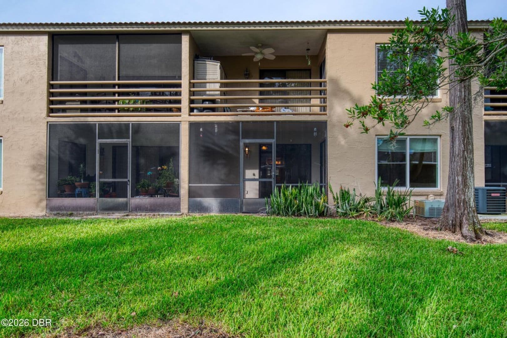 Daytona Beach House: 102 Bob White Court 4