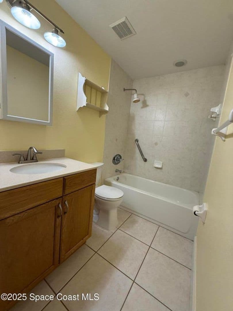 Titusville House: 2613 S Park Ave