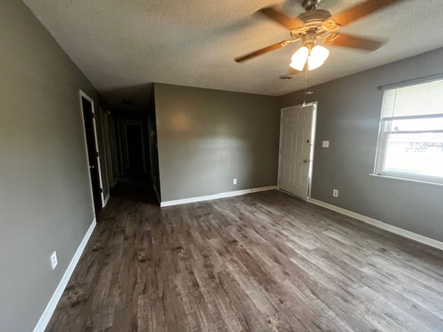 Cleveland House: 159 Durkee Rd NE