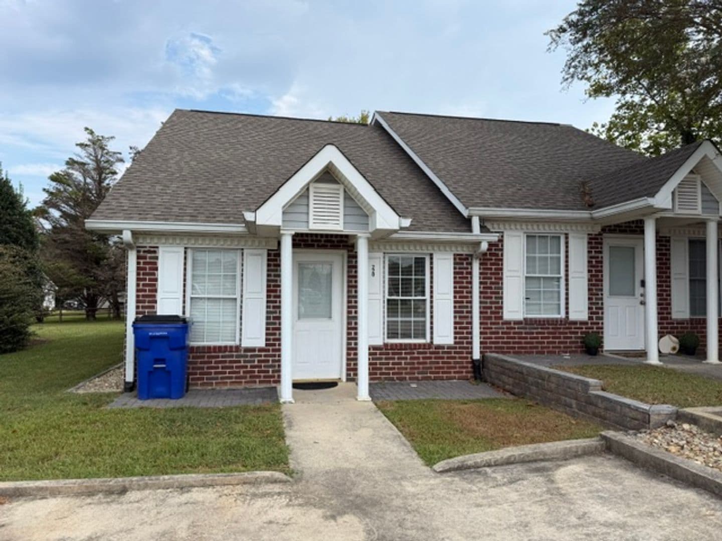 Cleveland House: 220 Life Bridges Lane SW