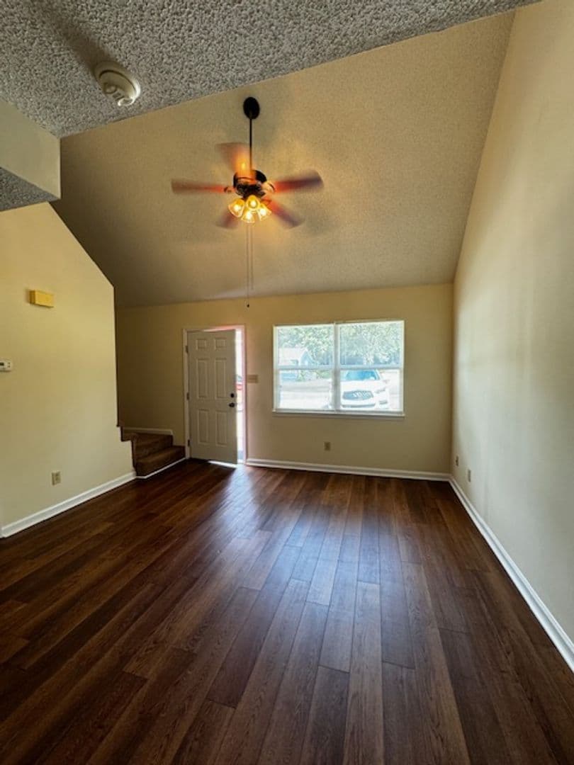 Cleveland House: 541 20th St N.W.