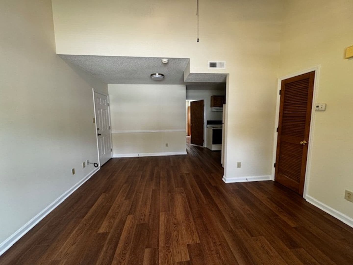 Cleveland House: 541 20th St N.W.