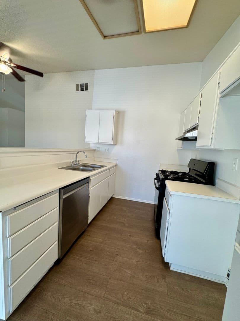 Adelanto House: 10624 Palmyra Street