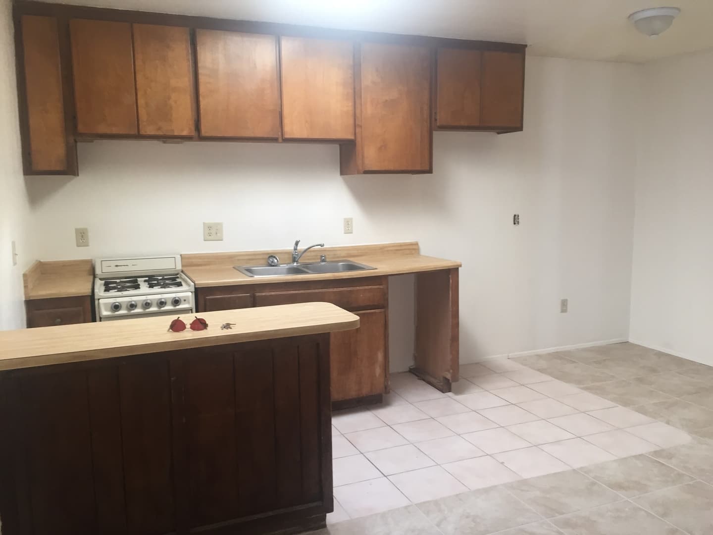 Victorville Apartment: 16201 Cahuenga Rd