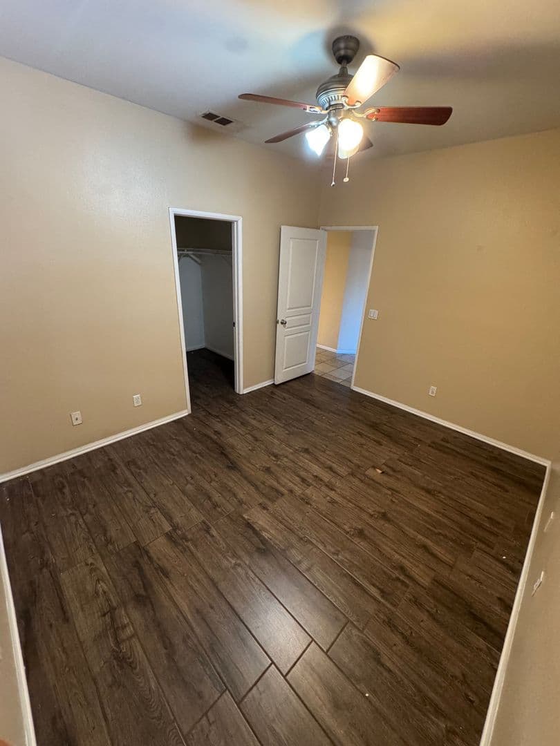 Victorville House: 16636 Desert Lily Street