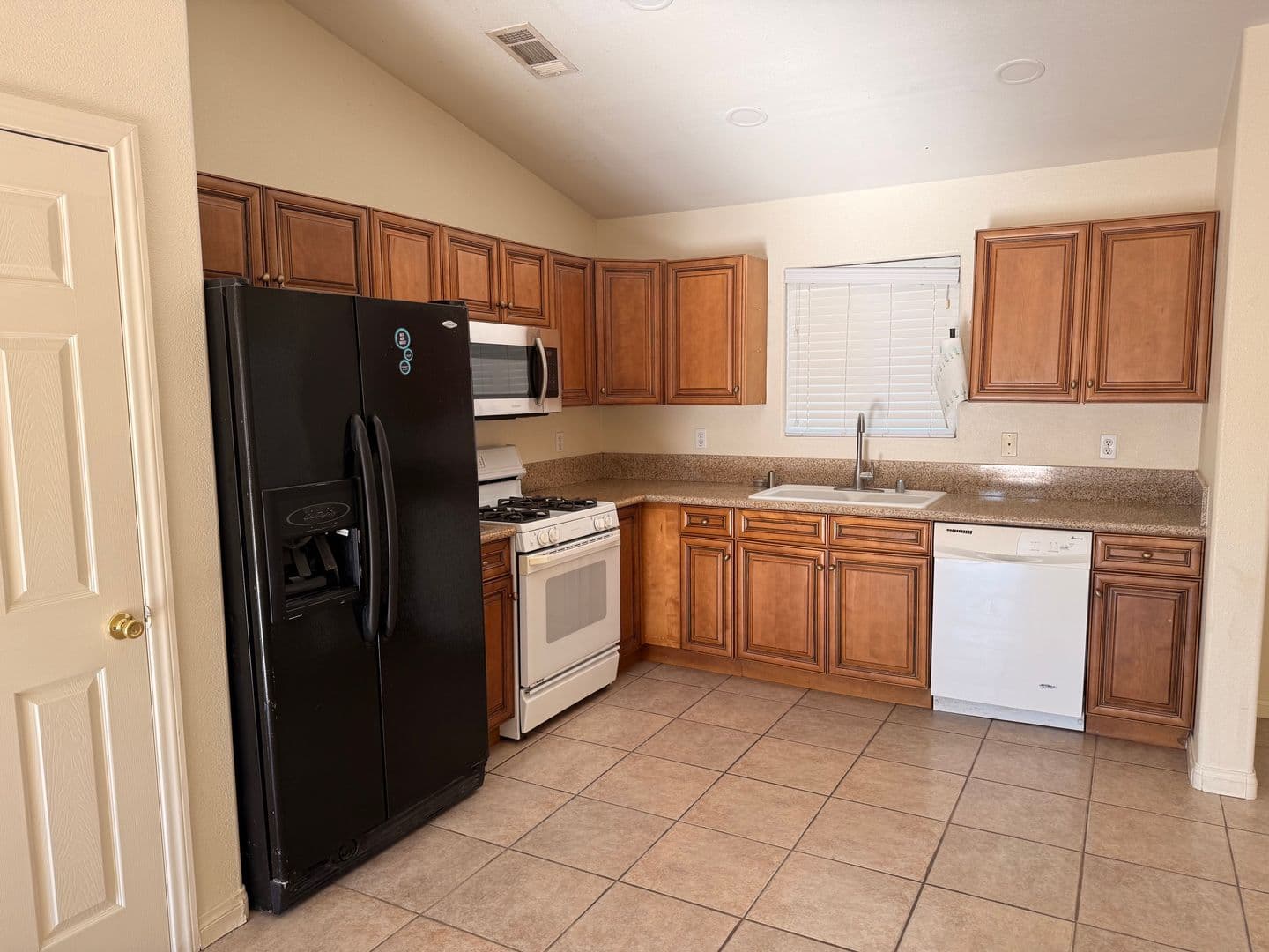 Oro Grande House: 21544 National Trails Hwy