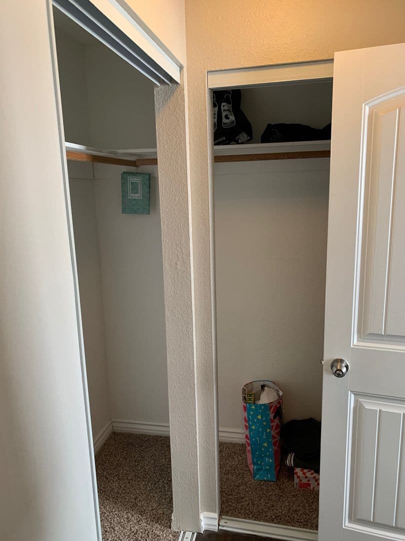 Victorville House: 16185 Tawney Ridge Ln