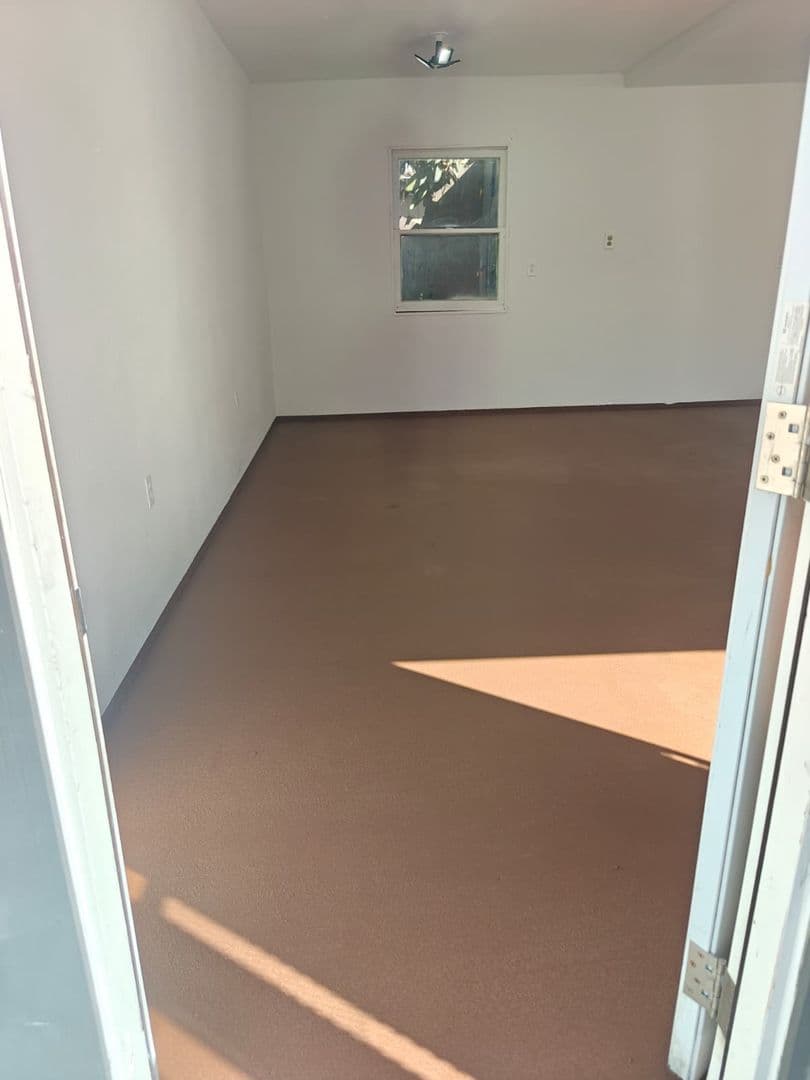 Los Angeles House: 2677 Carleton Ave