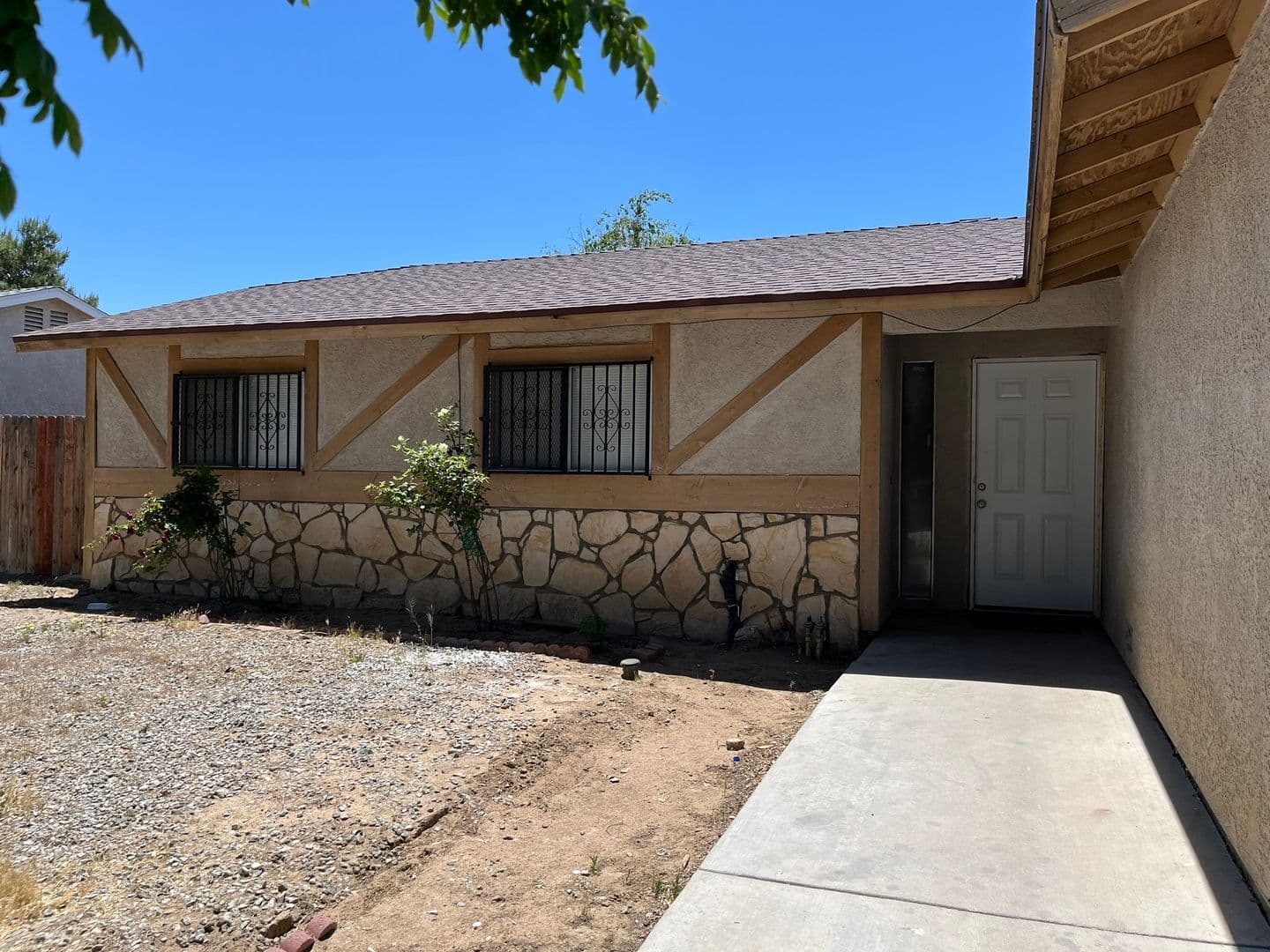 Adelanto House: 10443 Cimmeron Trail Dr