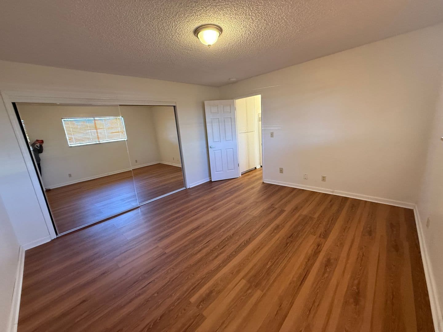 Apple Valley Apartment: 20788 Thunderbird Road