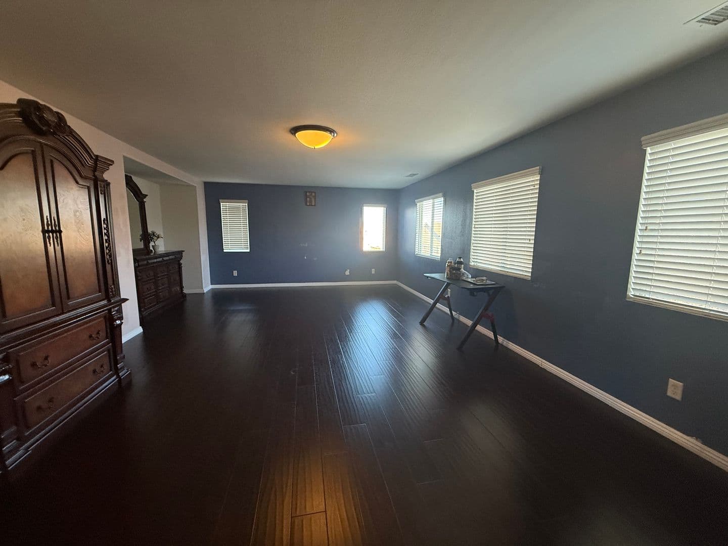 Hesperia House: 12951 Susanville St