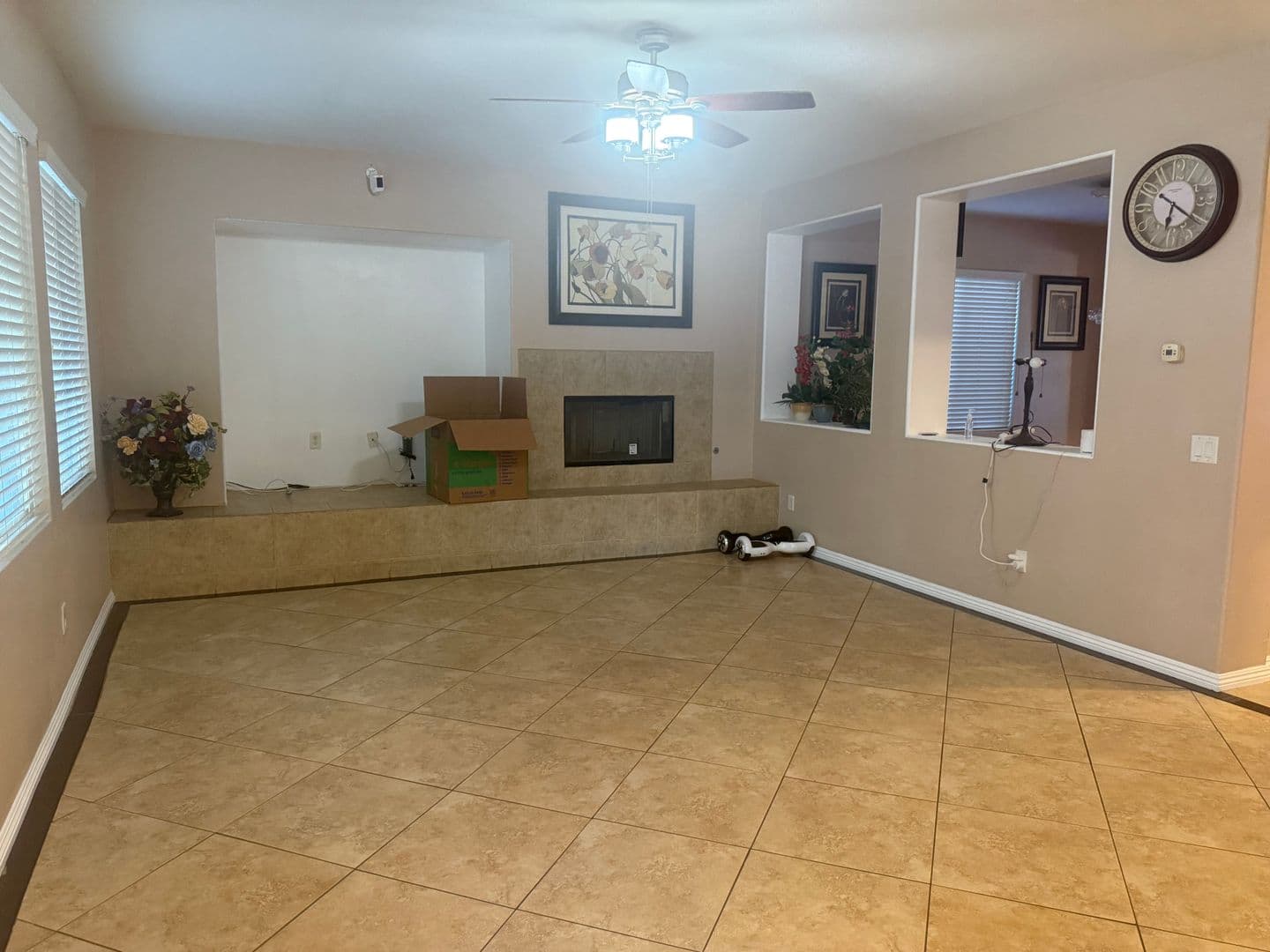 Hesperia House: 12951 Susanville St