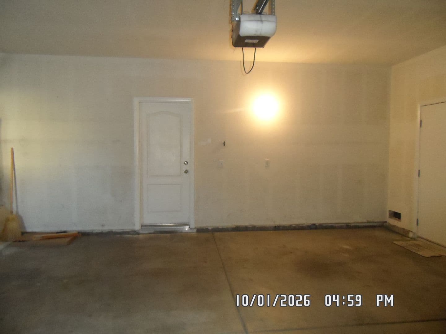 Victorville House: 13160 Banning Street